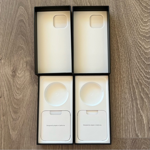 iPhone Empty Boxes 13 Pro Max - Picture 3 of 3